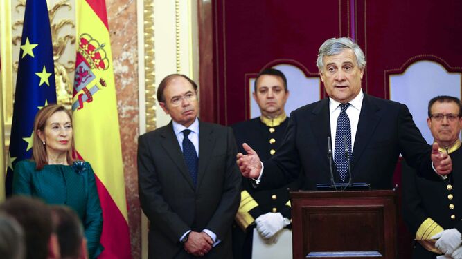 El presidente europeo, Antonio Tajani, en su visita al Congreso de los Diputados.