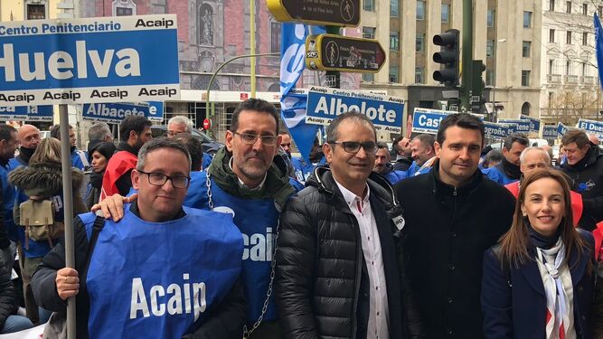 Los delegados de Acaip Huelva en la protesta de ayer en Madrid.