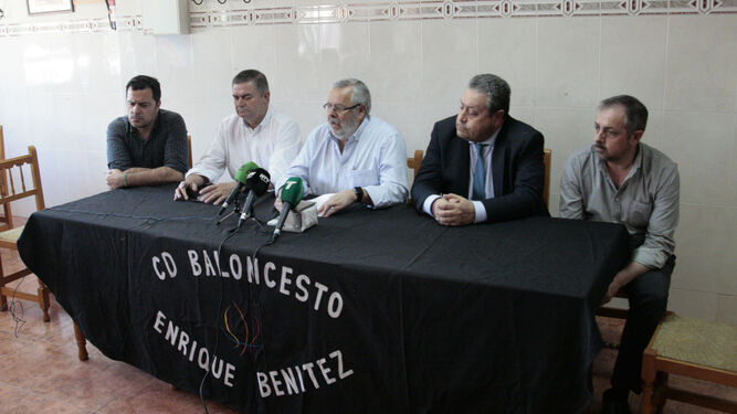 Rafael Domínguez, Gume Miranda, Rodríguez Walls, Enrique Escalante y José Expósito, ayer en la rueda de prensa.
