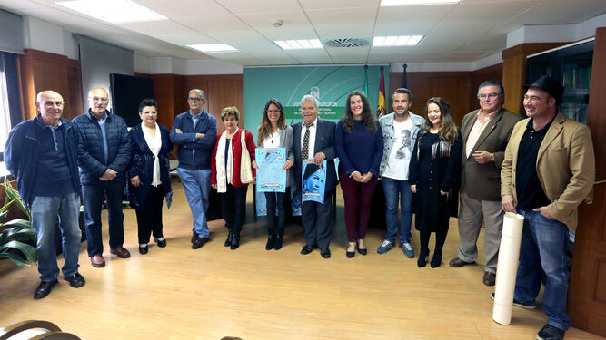 Participantes en la presentación del 18 Circuito de Cante Flamenco de Huelva, ayer en la Delegación de Cultura y Turismo de la Junta.