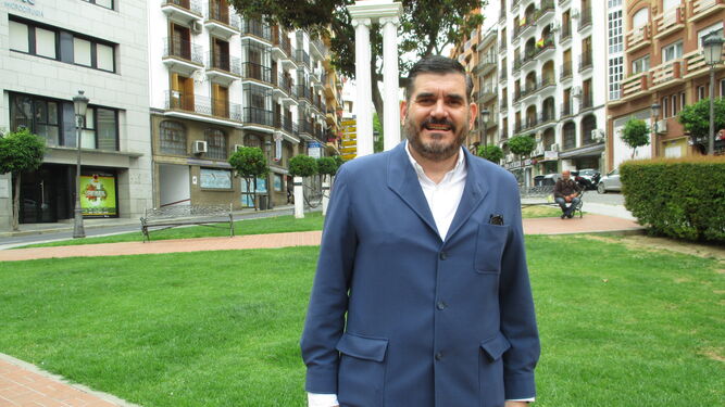 Pedro Marín Andrés esta mañana en la plaza de la Inmaculada de Huelva