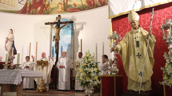 Eucaristía presidida por el obispo de Huelva en la parroquia de San Sebastián en recuerdo de la visita papal.