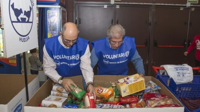 Voluntarios del Banco de Alimentos en Huelva