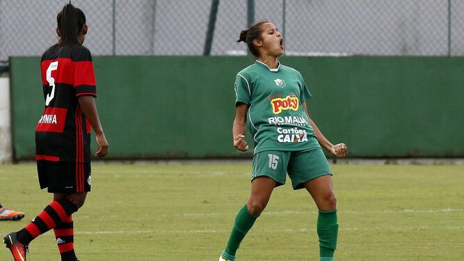 La brasileña Bitencourt, una de las incorporaciones latinoamericanas para esta temporada en el Sporting Puerto.