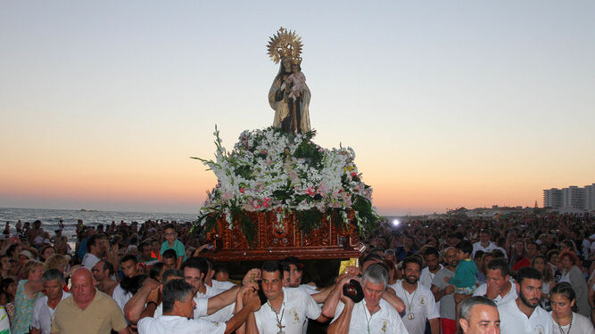 Procesi&oacute;n de la Virgen del Carmen en Punta Umbr&iacute;a