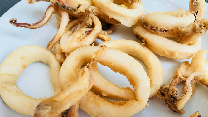 Los calamares fritos de la taberna de El Espigón