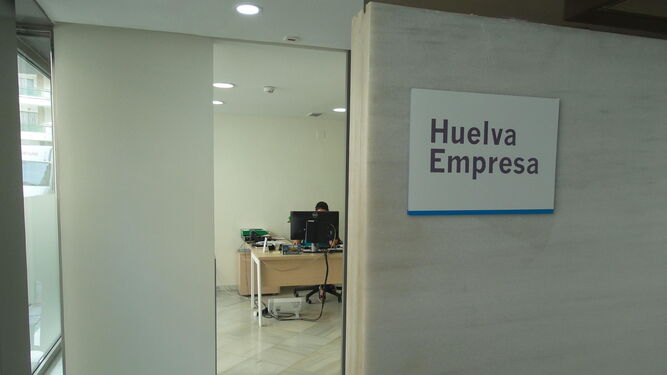 Oficina de las dependencias de Huelva Empresa, un organismo que depende de la Diputación.
