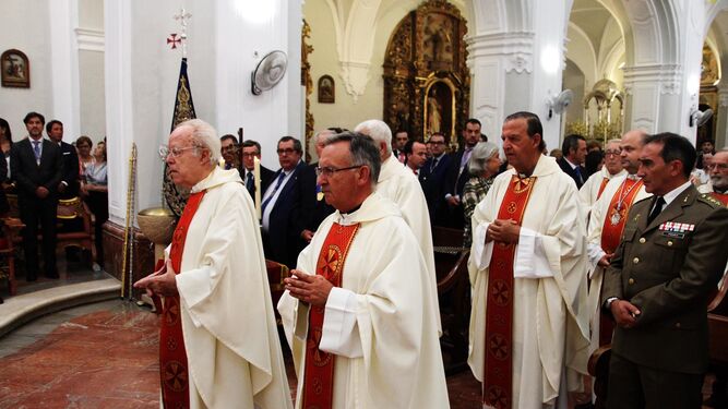 Misa ante la Virgen de La Cinta presidida por el obispo de Huelva, Jos&eacute; Vilaplana, en la Catedral