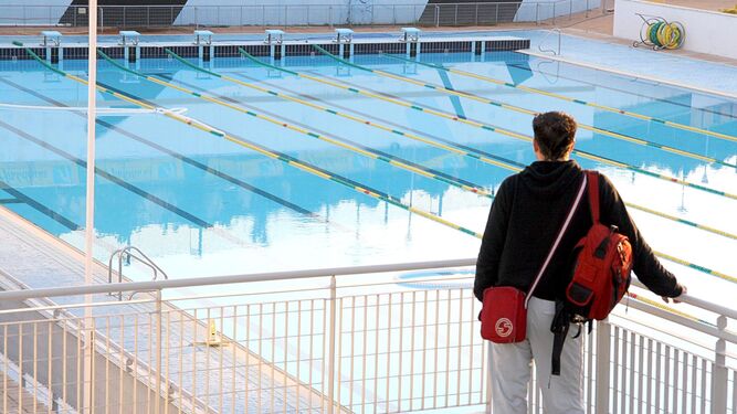 La antigua piscina de la Ciudad Deportiva de Huelva.
