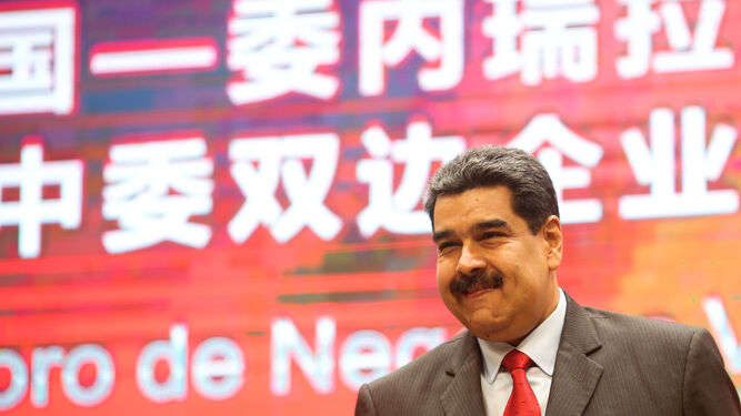 Nicolás Maduro sonríe en el acto de Instalación del Foro de Negocios de Pekín.