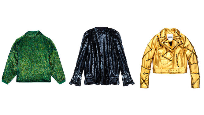 De izquierda a derecha: sudadera bomber de lentejuelas verdes de Asos; chaqueta con hombreras y lentejuelas azul oscuro de Asos; biker dorada de Moschino [tv] H&amp;M.
