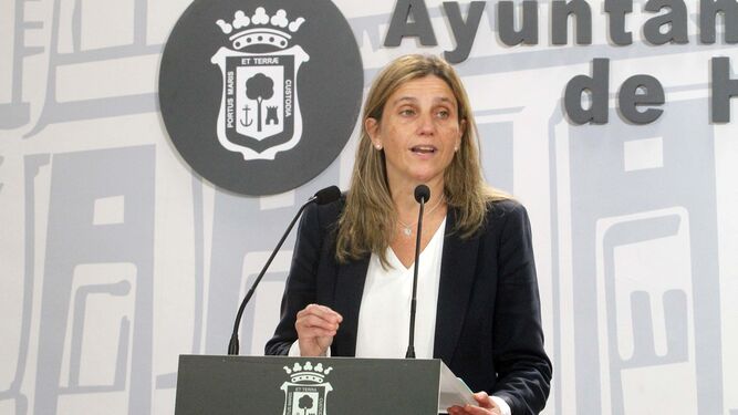 La teniente de alcalde de Economía y Hacienda, María Villadeamigo.