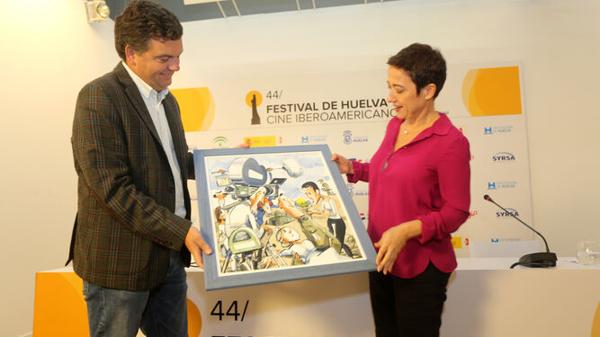 Las imágenes de la entrega del Premio Cine y Valores del diario ‘Huelva Información’ al programa ‘La Script’ de la Cadena Ser