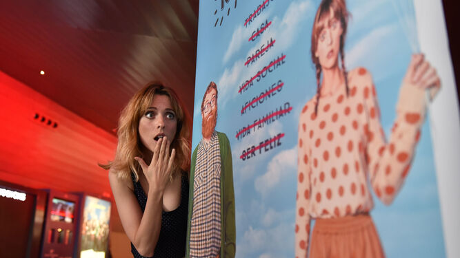 Leticia Dolera, durante un acto de promoción en Sevilla de su película 'Requisitos para ser una persona normal'.