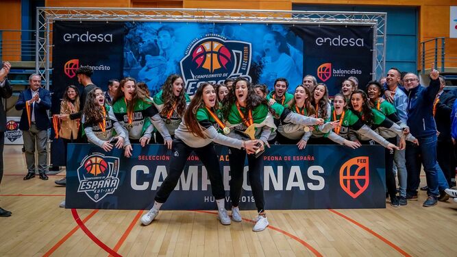 La selección femenina cadete de Andalucía logra el oro en el Nacional celebrado en Huelva.
