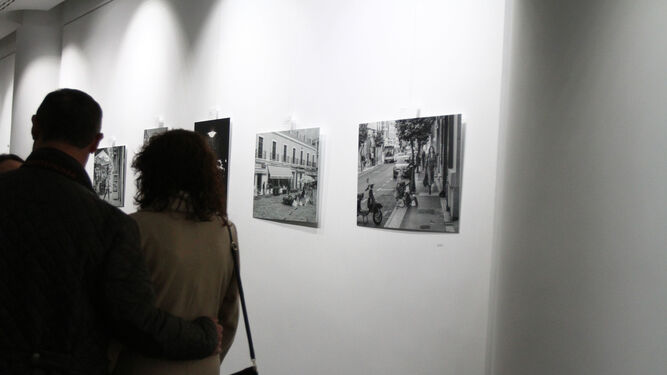 Exposici&oacute;n Fotograf&iacute;a de calle, en sala de exposiciones Caja Rural del Sur