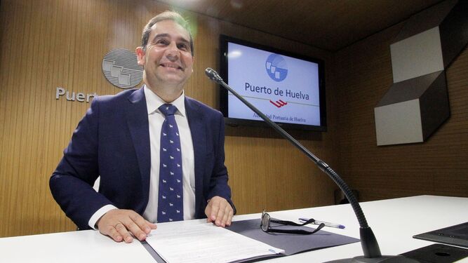 José Luis Ramos en la presentación de los resultados del Puerto de Huelva esta mañana.