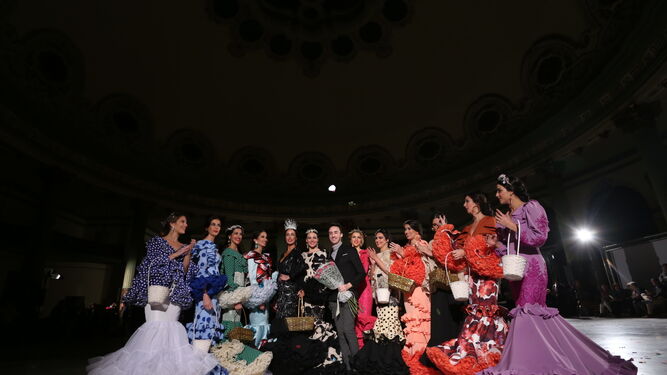 Jos&eacute; Manuel Valencia presenta su colecci&oacute;n en Viva by We Love Flamenco, todas las fotos del desfile
