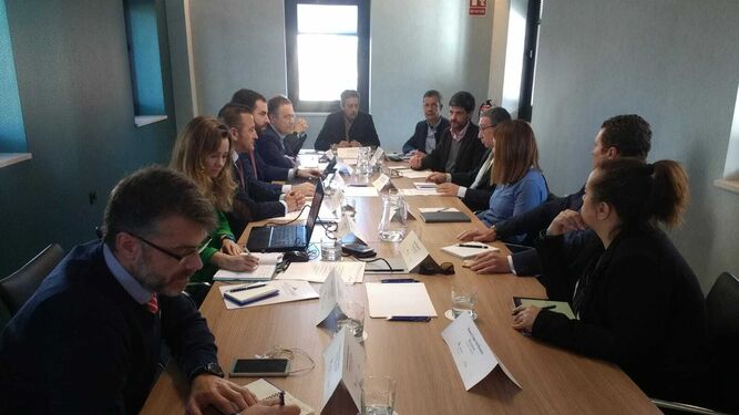 Reunión del Foro Aduanero en la sede de HuelvaPort.