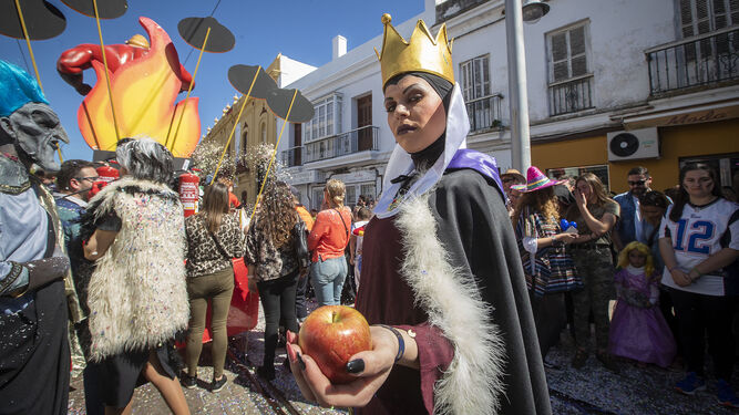 Tambi&eacute;n los villanos tuvieron su sitio en el Carnaval de La Isla.