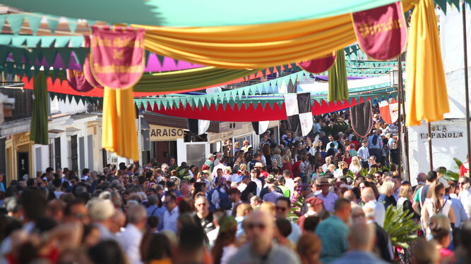 Im&aacute;genes del desfile de la XIX Feria Medieval del Descubrimiento, en Palos de la Frontera