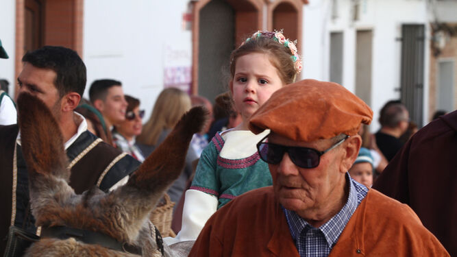 Im&aacute;genes del desfile de la XIX Feria Medieval del Descubrimiento, en Palos de la Frontera
