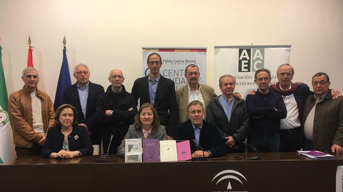 Miembros de la Asociación Andaluza de Escritores y Críticos literarios.