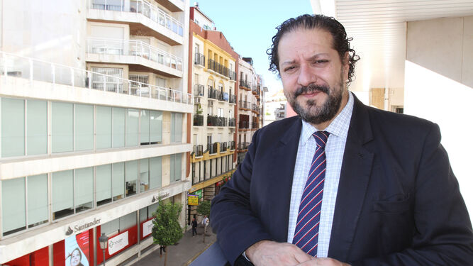 Manuel Jesús Rodríguez, en el balcon de este periódico.