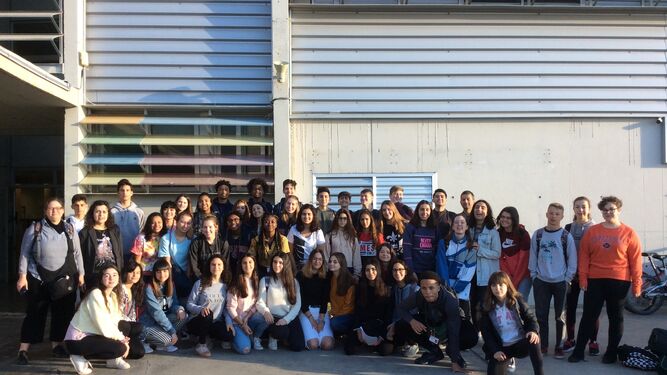 Grupo de estudiantes norteamericanos que se encuentra estos días en el IES Pérez Mercader.