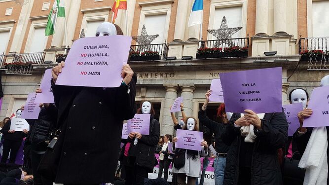 Acto contra la violencia machista en Huelva.