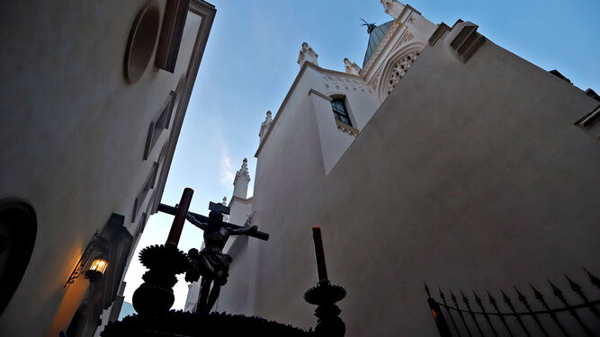 Procesi&oacute;n de la Misericordia por las calles de Huelva