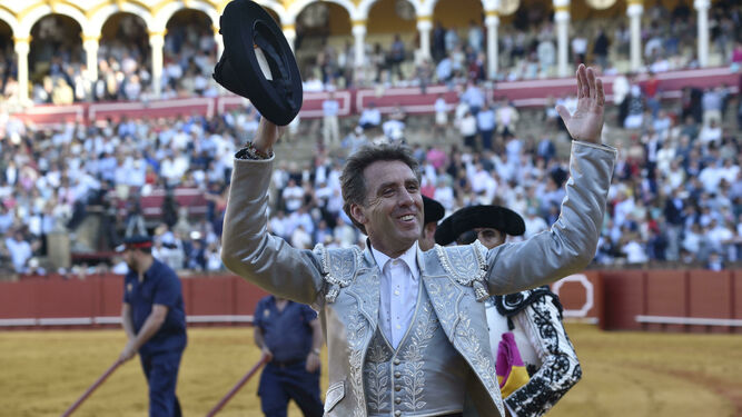 Las im&aacute;genes de la corrida de rejones de la Feria de Abril de Sevilla