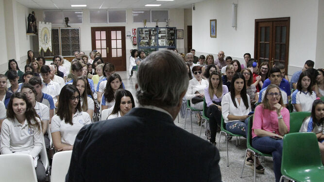 Un momento del acto, celebrado en el centro educativo San Vicente de Paúl.