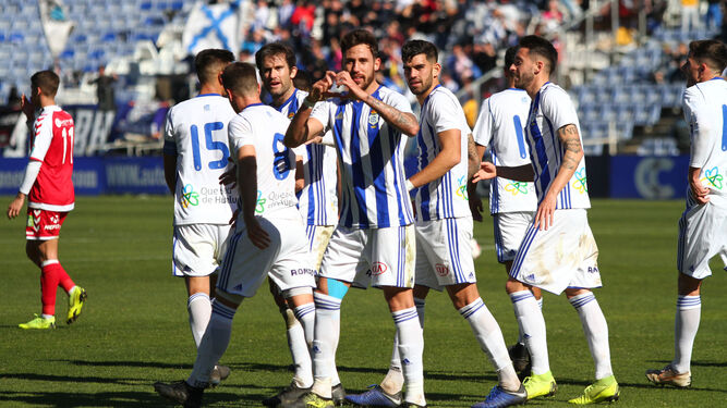 Iván González festeja el gol que marcó ante el Real Murcia esta temporada en Huelva.
