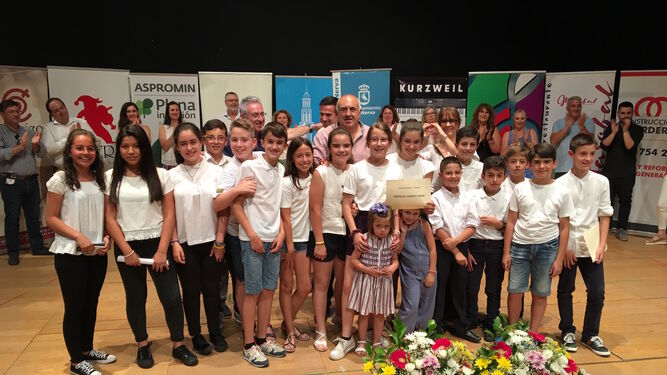 El Coro de Nerva recoge el primer premio de agrupaciones en el XXII Concurso de Música Julia Hierro.