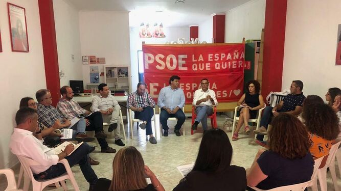 Encuentro de los dirigentes socialistas en Gibraleón.
