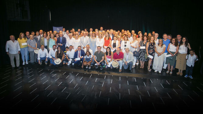 Imagen de los representantes de las 72 entidades onubenses implicadas en el plan Puerto-Ciudad.