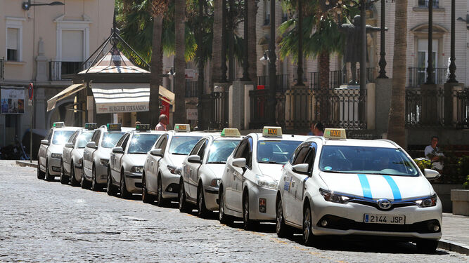 Parada de taxis en la Plaza de las Monjas.