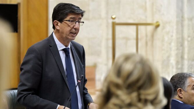Juan Marín durante el Pleno en el Parlamento.