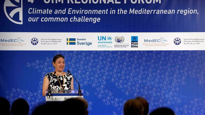 La doctora tunecina Semia Cherif, durante la conferencia sobre el cambio climático en el Cuarto Foro Regional de la Unión del Mediterráneo.