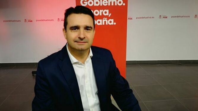 El candidato número uno por el PSOE de Huelva al Senado, Amaro Huelva.