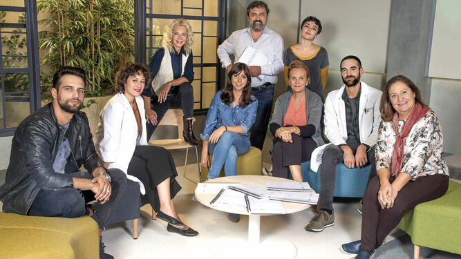 El elenco de 'Madres', serie de Alea Media para Telecinco