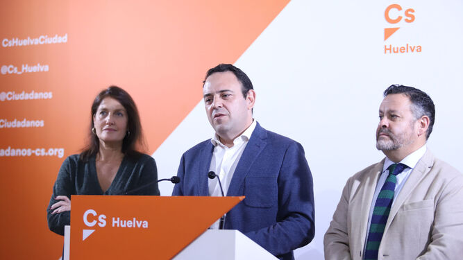 Carlos Hermoso durante su intervención del cierre de campaña de Ciudadanos en Huelva, esta mañana.