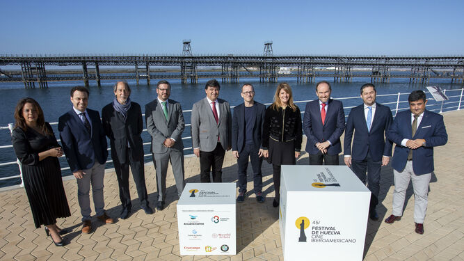 Representantes del Festival y del Puerto de Huelva firmaron su acuerdo para la 45 edición del certamen.