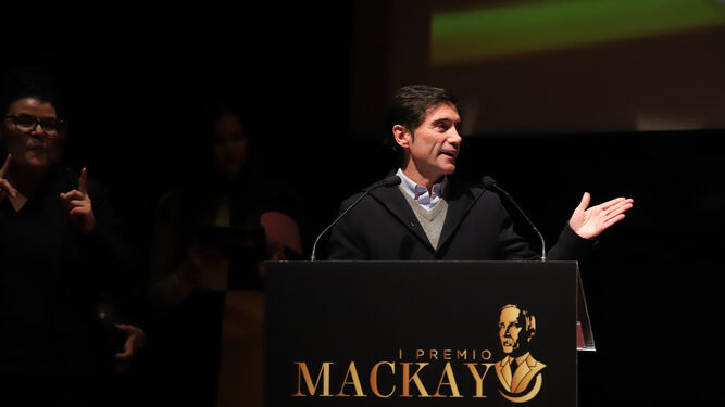 Im&aacute;genes de la entrega  del Premio Mackay a Marcelino Garc&iacute;a Toral por parte del Recreativo de Huelva
