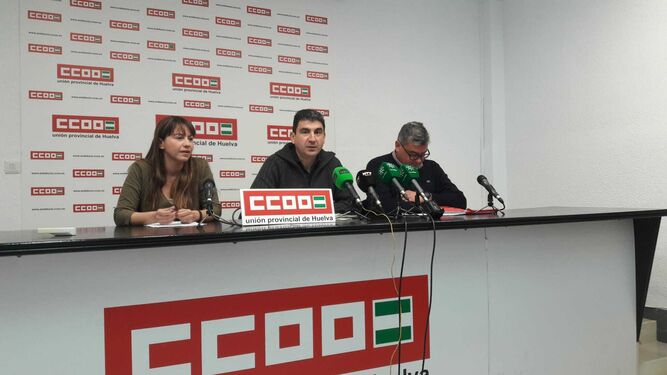 Elisabeth García, Emilio Fernández y Sergio Santos en la rueda de prensa de esta mañana.