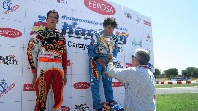 Un joven Carlos Sainz Jr, de sólo quince años, en lo más alto del podio del circuito de Cartaya.