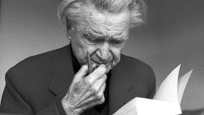 El escritor y filósofo rumano Emil Cioran (Rasinari, 1911-París, 1995).