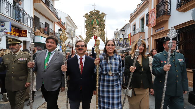 Im&aacute;genes de la misa de la Hermandad del Roc&iacute;o de Huelva ante la Virgen del Roc&iacute;o