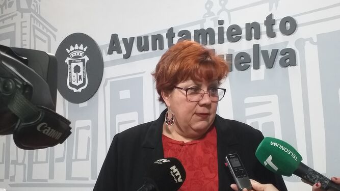 La portavoz de Adelante Huelva, Mónica Rossi.